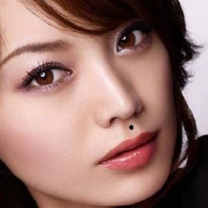 tướng phụ nữ ngoại tình lăng nhăng