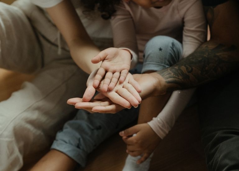 Trong cơ thể được cấu tạo nhờ các nhóm máu, các ADN và chúng mang yếu tố di truyền từ cha sang con, từ ông sang cháu cũng như thành viên trong gia đình