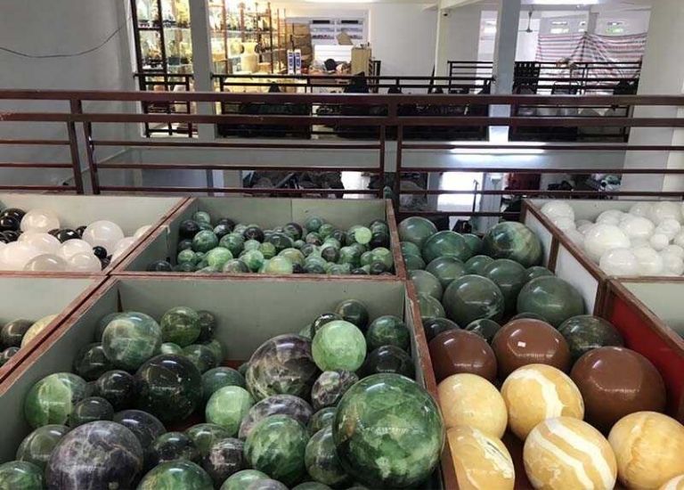 Phong thủy An Nhiên hiện là đơn vị đầu tiên tư vấn cho quý khách hàng bằng các kiến thức sâu rộng về bản mệnh trong cung phi cũng như mệnh trong cung sinh