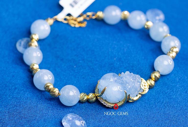 phong thuy ngoc gems