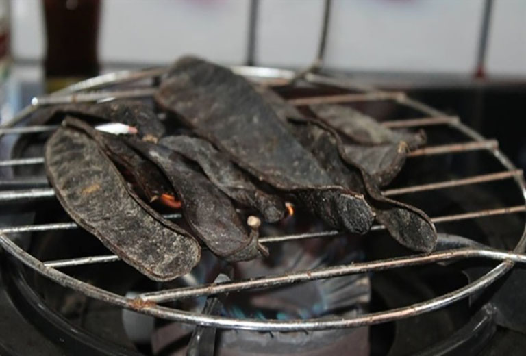 Tru ta trong phong ngu bang bo ket