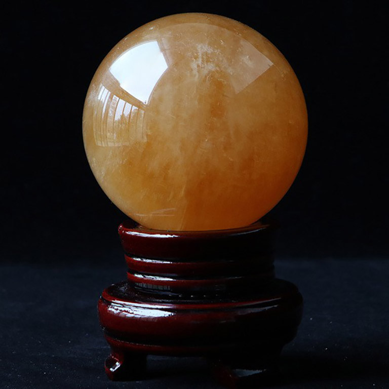 Qua cau da canxit vang