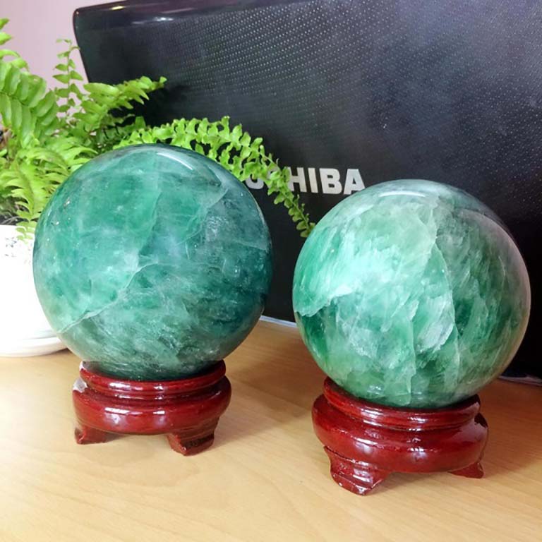 Qua cau thach anh xanh