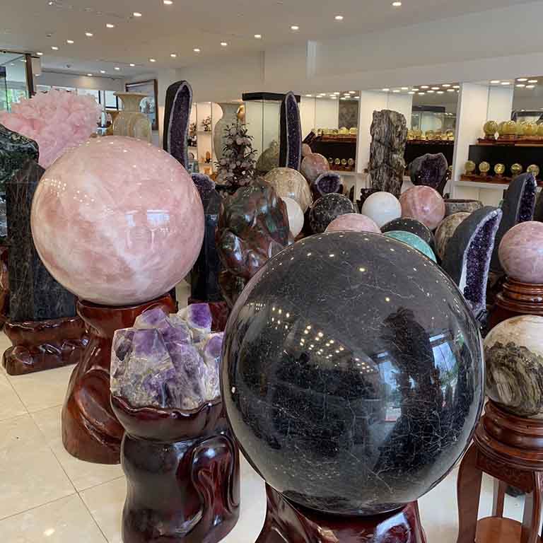 Cach chon qua cau phong thuy cho nguoi menh Moc