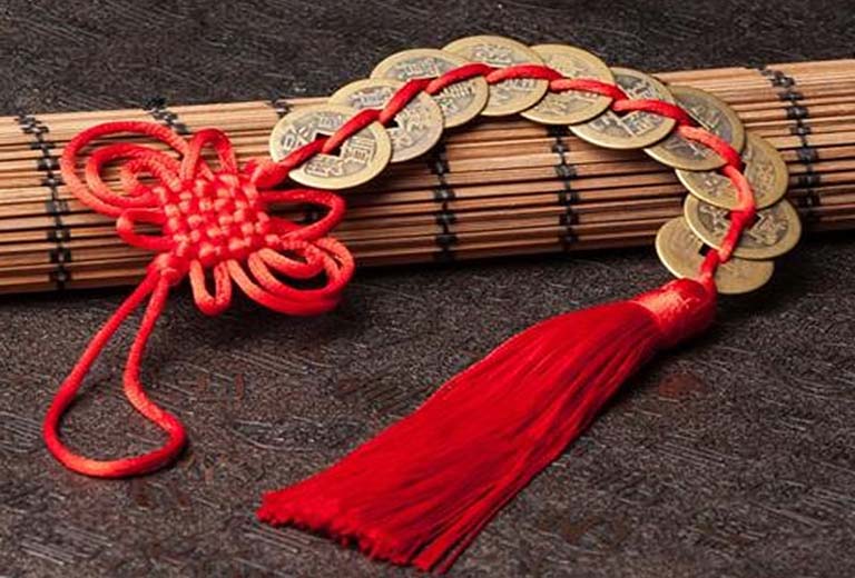 Dong tien xu phong thuy