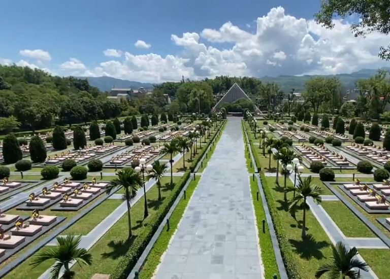 Việc xây dựng lăng mộ cho gia tiên tiền tổ và thế hệ đi trước vô cùng quan trọng vì nó ảnh hưởng trực tiếp đến cuộc sống hậu vận về sau.