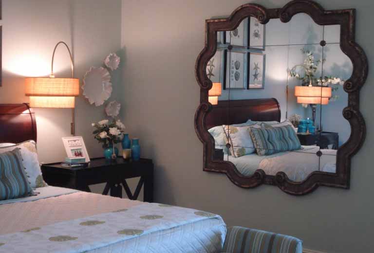 kieng ky phong thuy nha o dat guong kinh bua bai