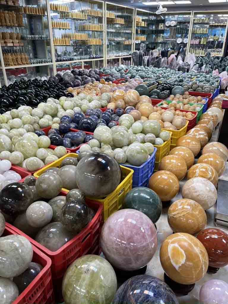 dia chi ban qua cau phong thuy uy tin chat luong