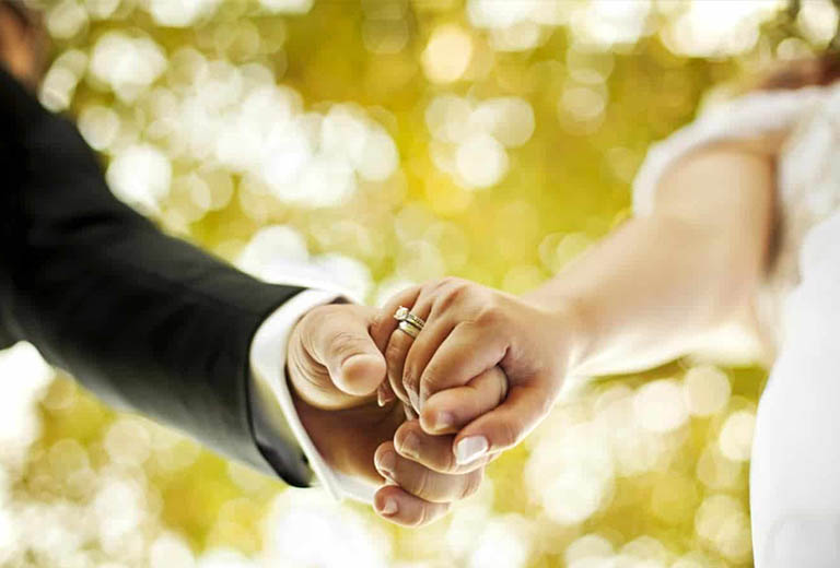 Hon nhan tuoi canh tuat nu mang