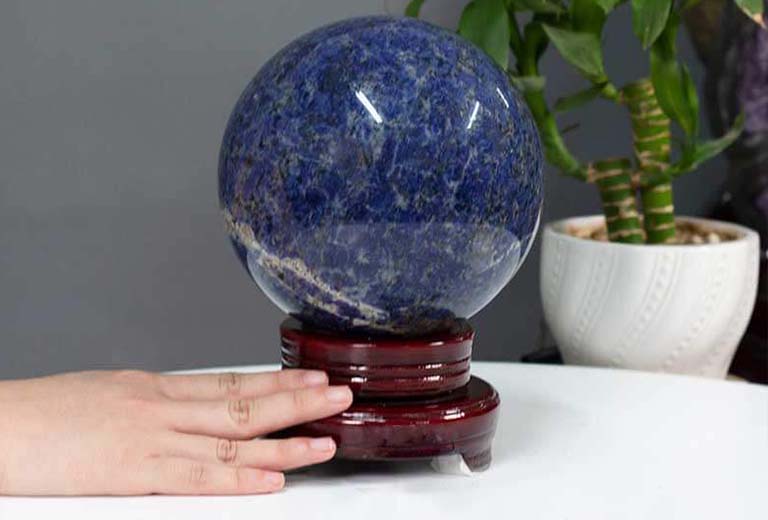 mau sac qua cau phong thuy menh thuy