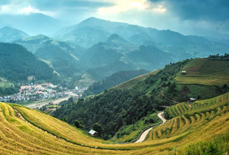 the nui trong the dat dat mo