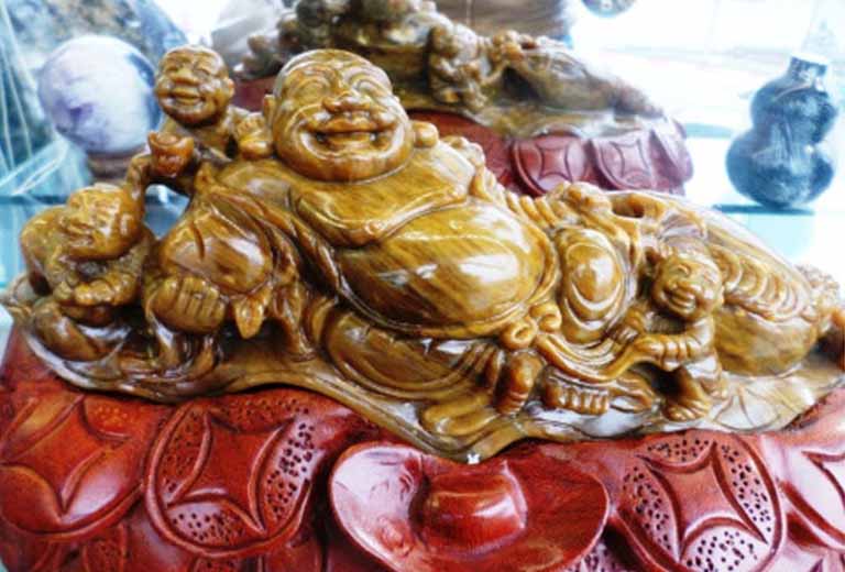 tuong phat di lac ma nao vang