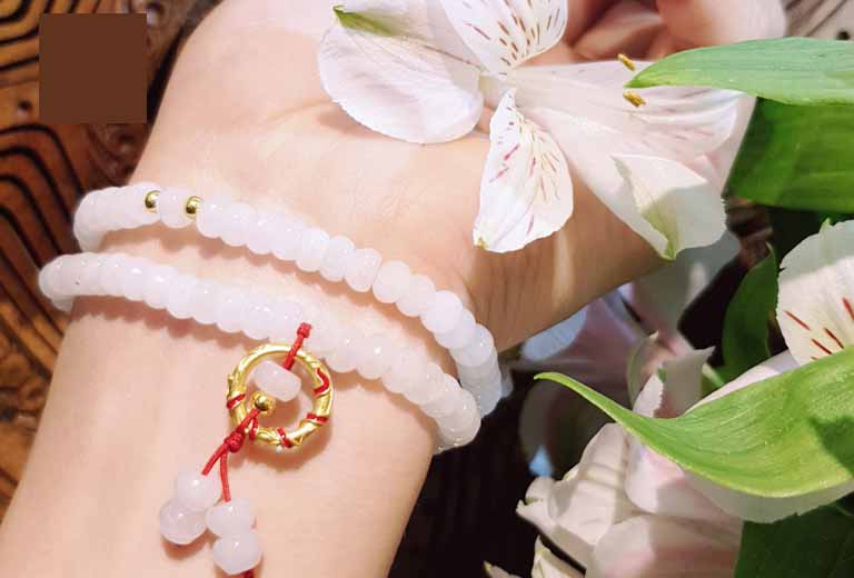 da phong thuy cam thach bach ngoc tuyet