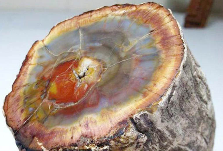 da go hoa thach xam ghi