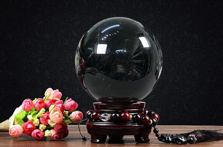 Thạch Anh đen có nguồn năng lượng cực kỳ mạnh so với các loại Thạch Anh khác, đây là loại đá phong Thủy cho người mệnh Thủy được nhiều người lựa chọn