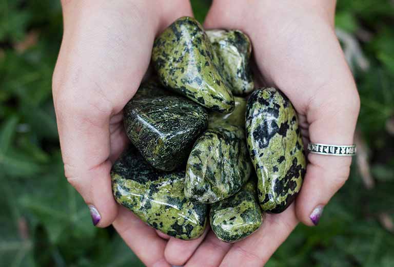 da phong thuy serpentine