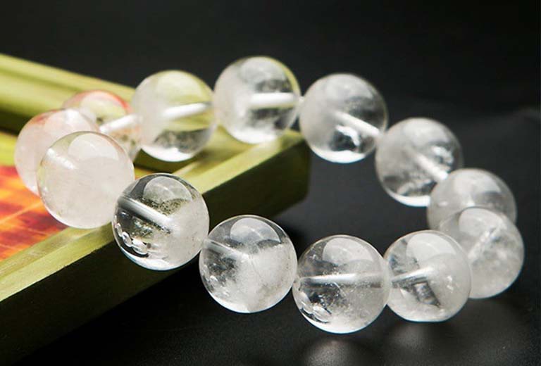 thach anh uu linh trang