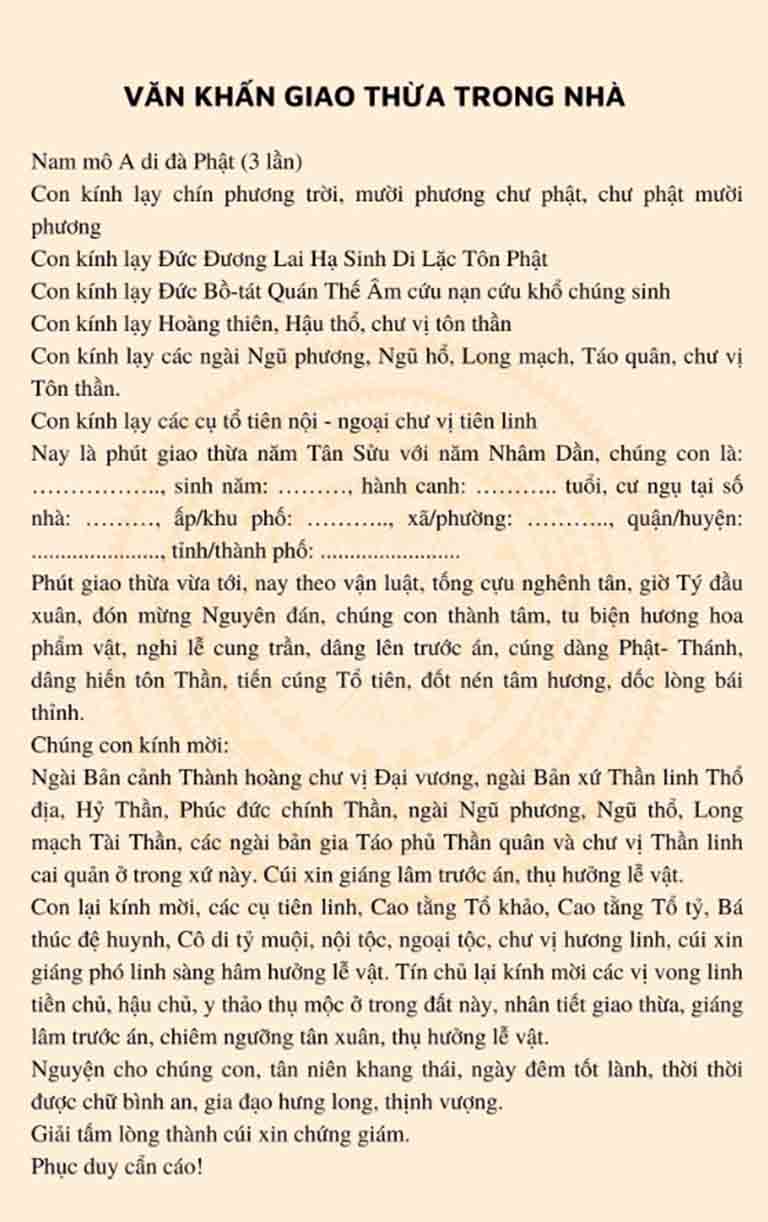 van khan giao thua trong nha