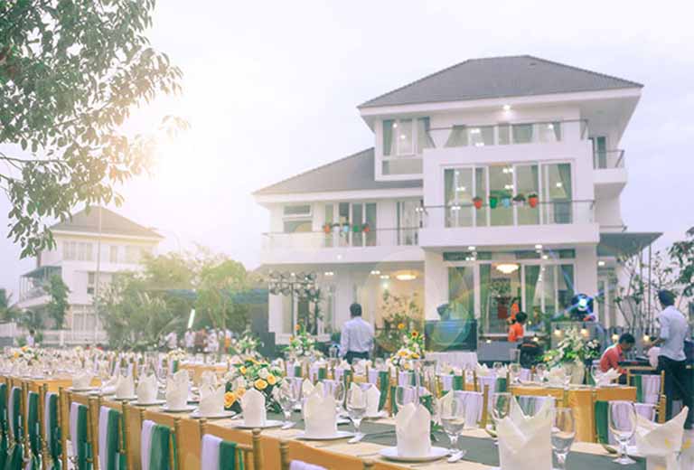 y nghia tiec tan gia