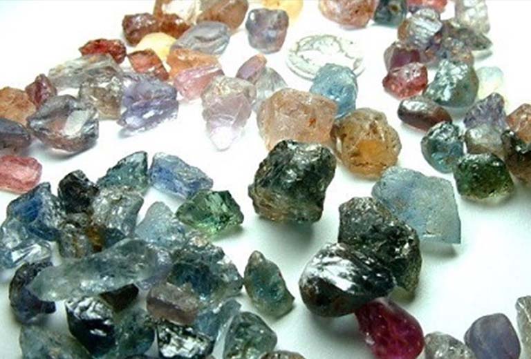 da phong thuy cho nguoi tuoi mui