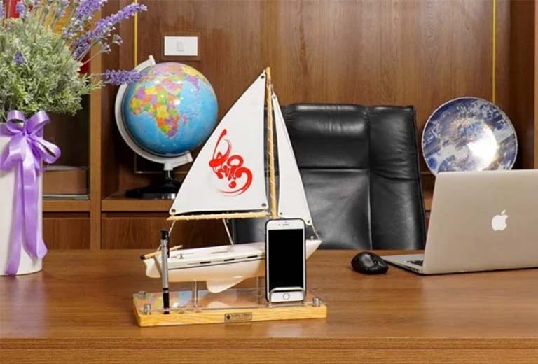 vat pham phong thuy de ban lam viec