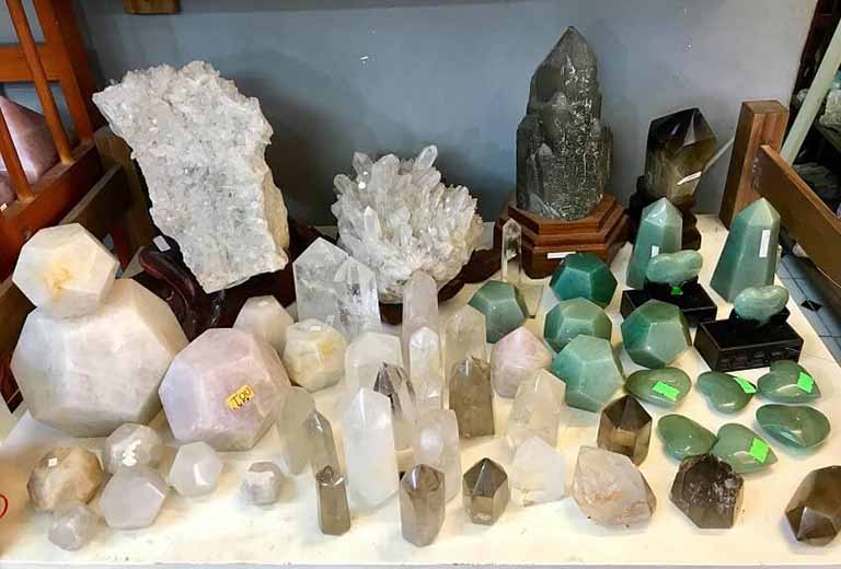 da phong thuy cho nguoi tuoi suu