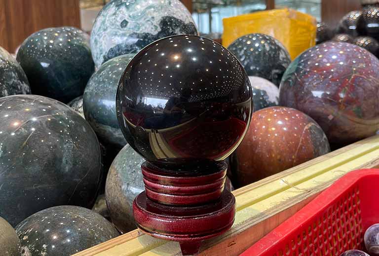 da thuy tinh nui lua obsidian