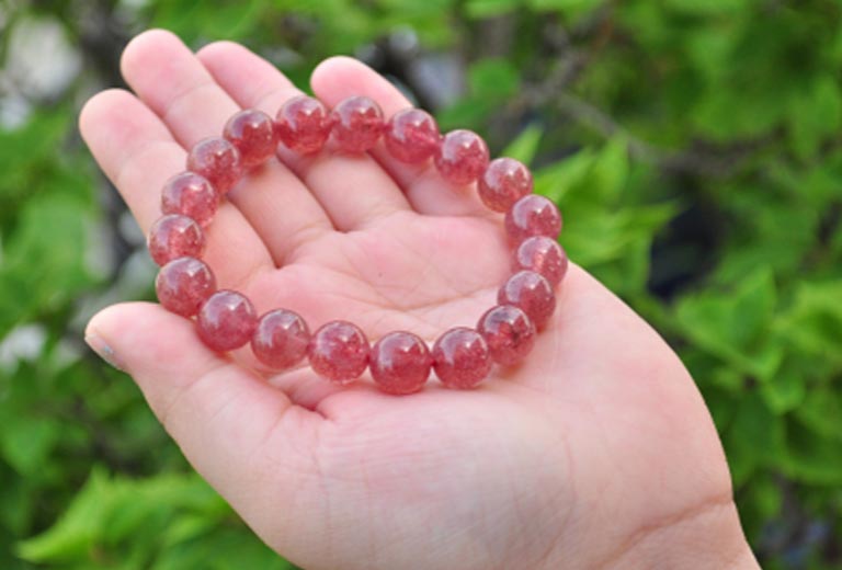 thach anh dau tay hong