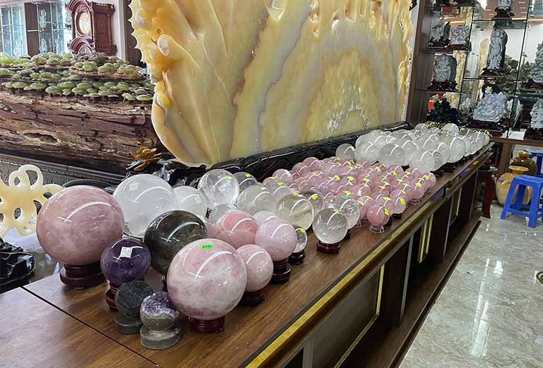 luu y vat pham phong thuy giup thi cu do dat