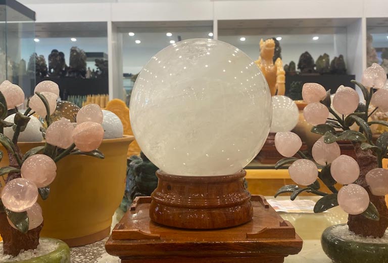 qua cau thach anh trang