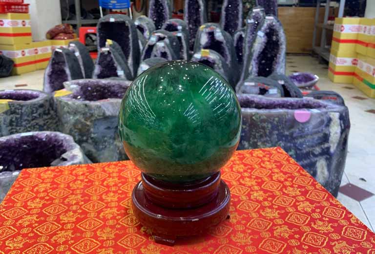 qua cau phong thuy fluorite