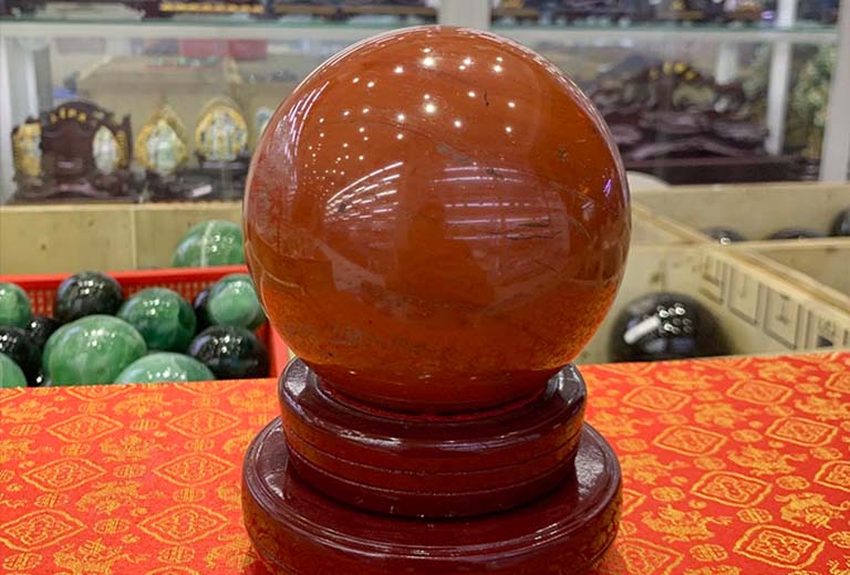 qua cau phong thuy ngoc bich do