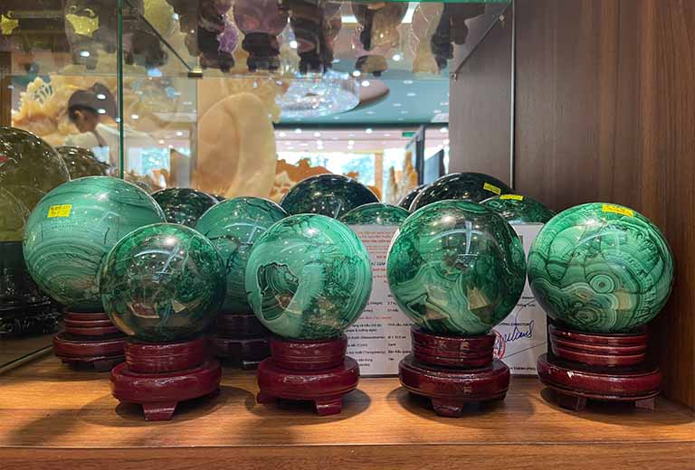 qua cau phong thuy khong tuoc