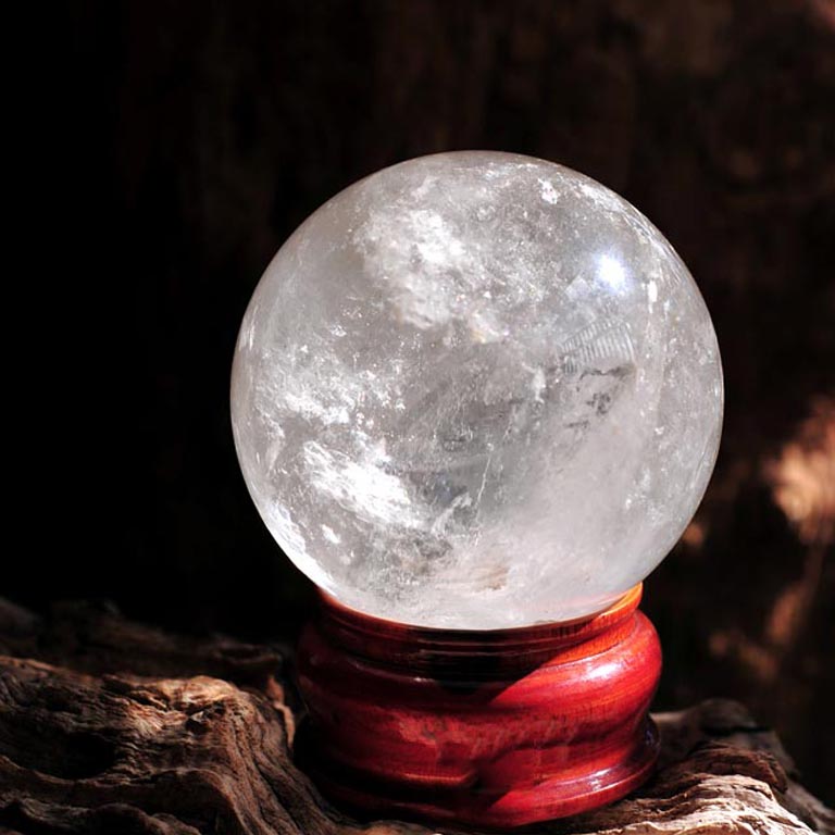 qua cua phong thuy nguoi tuoi canh thin