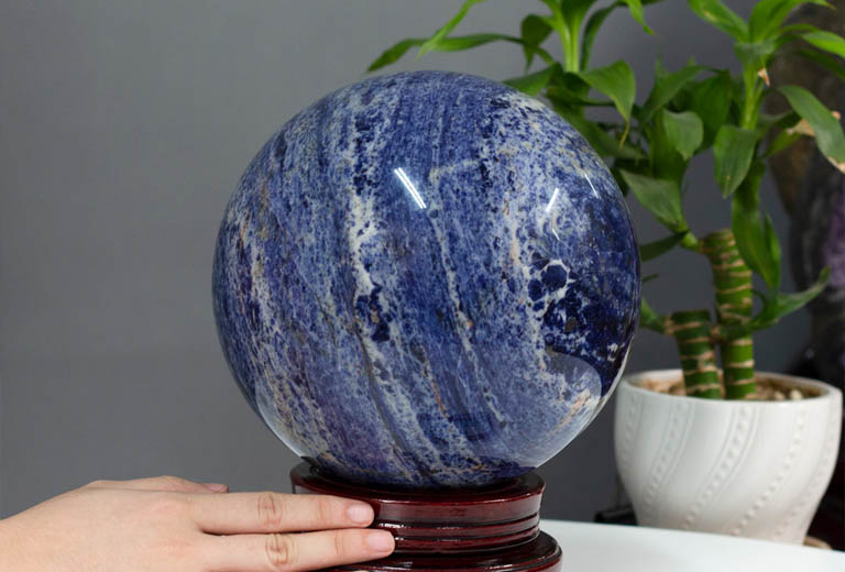 qua cau phong thuy sodalite