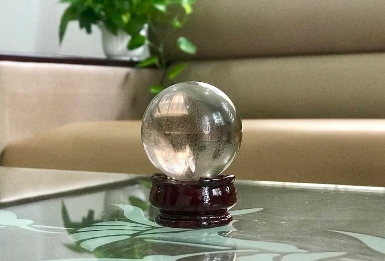 qua cau thach anh khoi