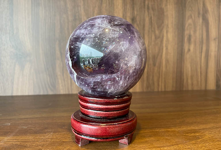 qua cau thach anh tim