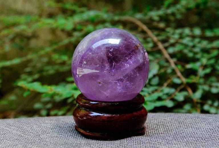 qua cau thach anh tim