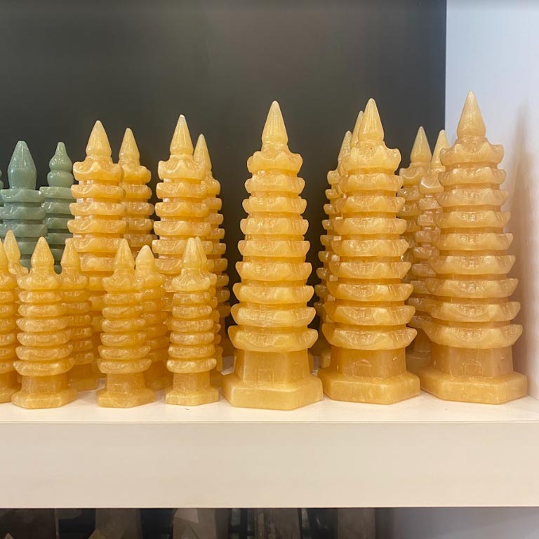 thap van xuong ngoc hoang long